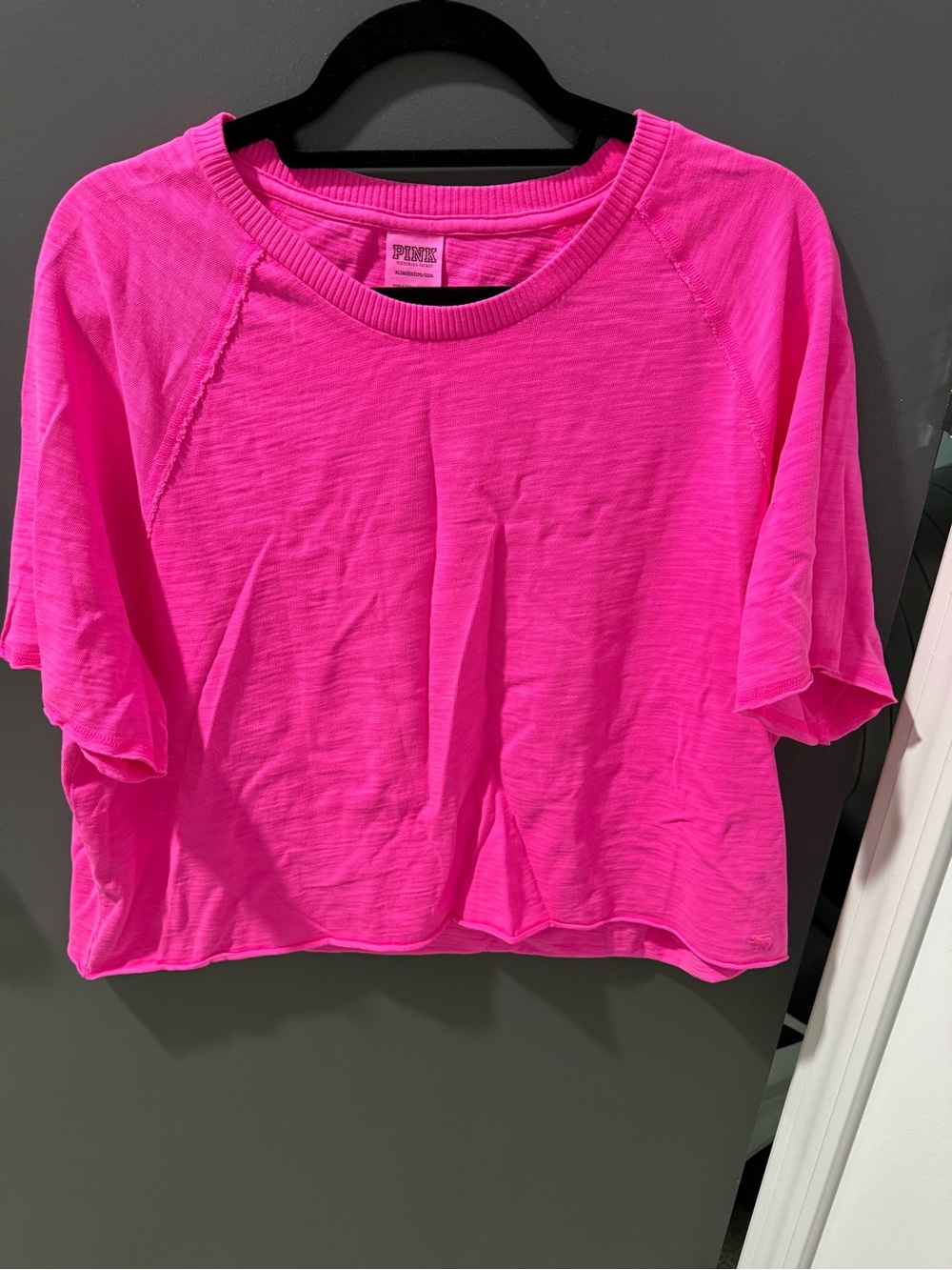 PINK Victoria's Secret Bright Hot Pink Cropped Tee